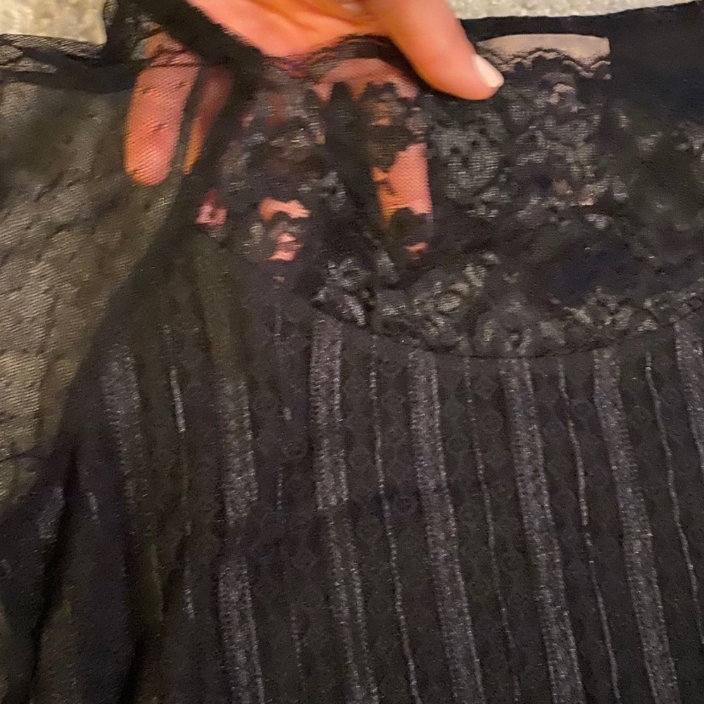 Vintage Black lacy top with sheer sleeves authentic Y2K juniors size small